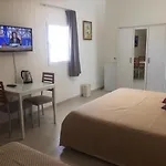 Linda's 3* רגוזה