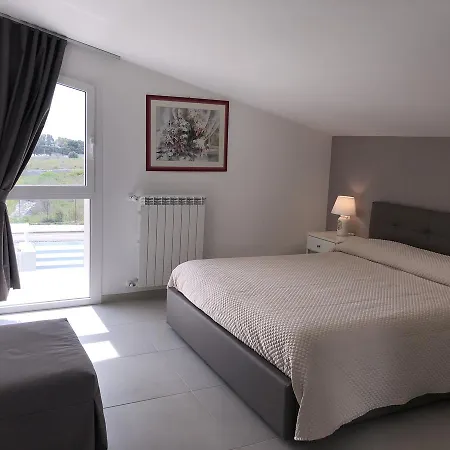Linda's 3* Ragusa