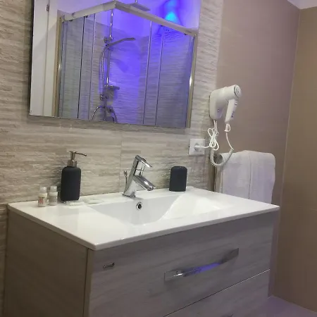 Nocleg ze śniadaniem Linda's 3*