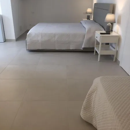 Linda's Nocleg ze śniadaniem 3*